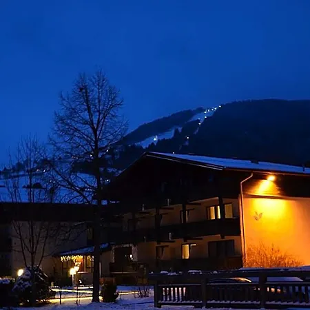 Dahoam By Sarina - Rooms & Suites 3*