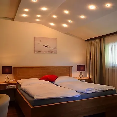 Hotel Dahoam By Sarina - & 3*